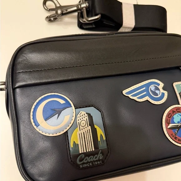 Coach Men’s Crossbody Bag with Travel Patchwork – Black/Navy Leather New! - Picture 2 of 9